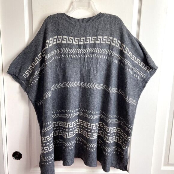 I Joah Pullover Poncho Gray Size Medium - Picture 4 of 7
